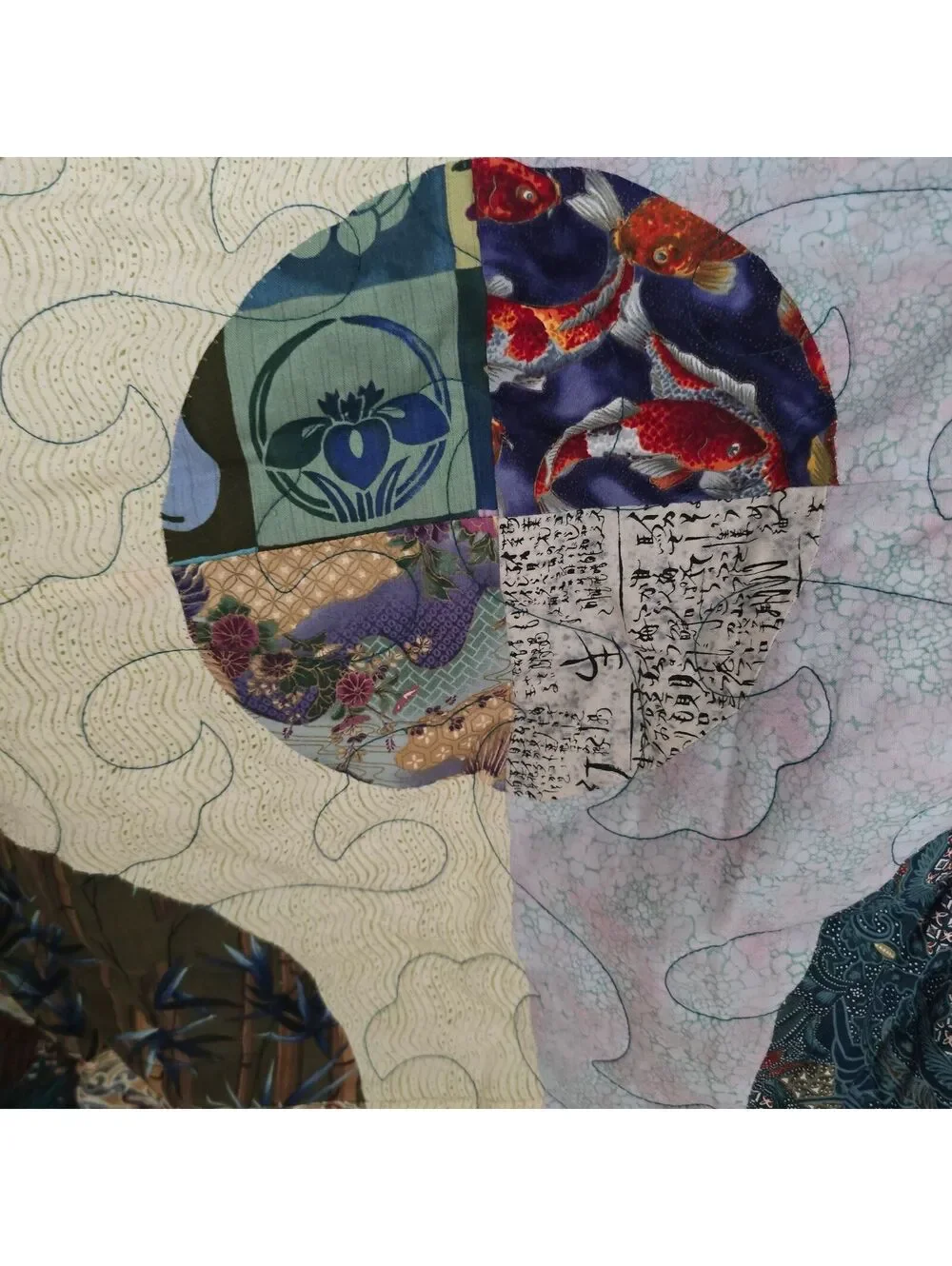 Alexander Henry Asian Ukiyo-e Medallion quilt 70 x88